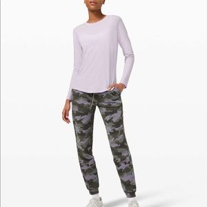 BNWT lululemon ever ready long sleeve lavender dew